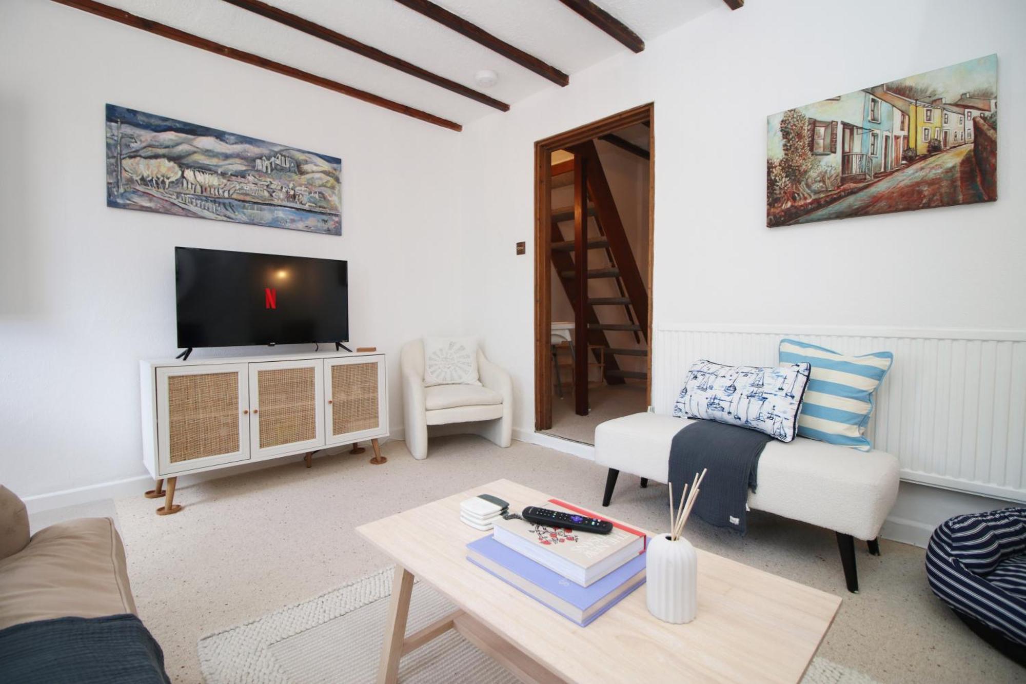Little Gem In The Mumbles! Fishermans Cottage With Log Burner, Dog Friendly And Welcome Breakfast Hamper! Exterior photo