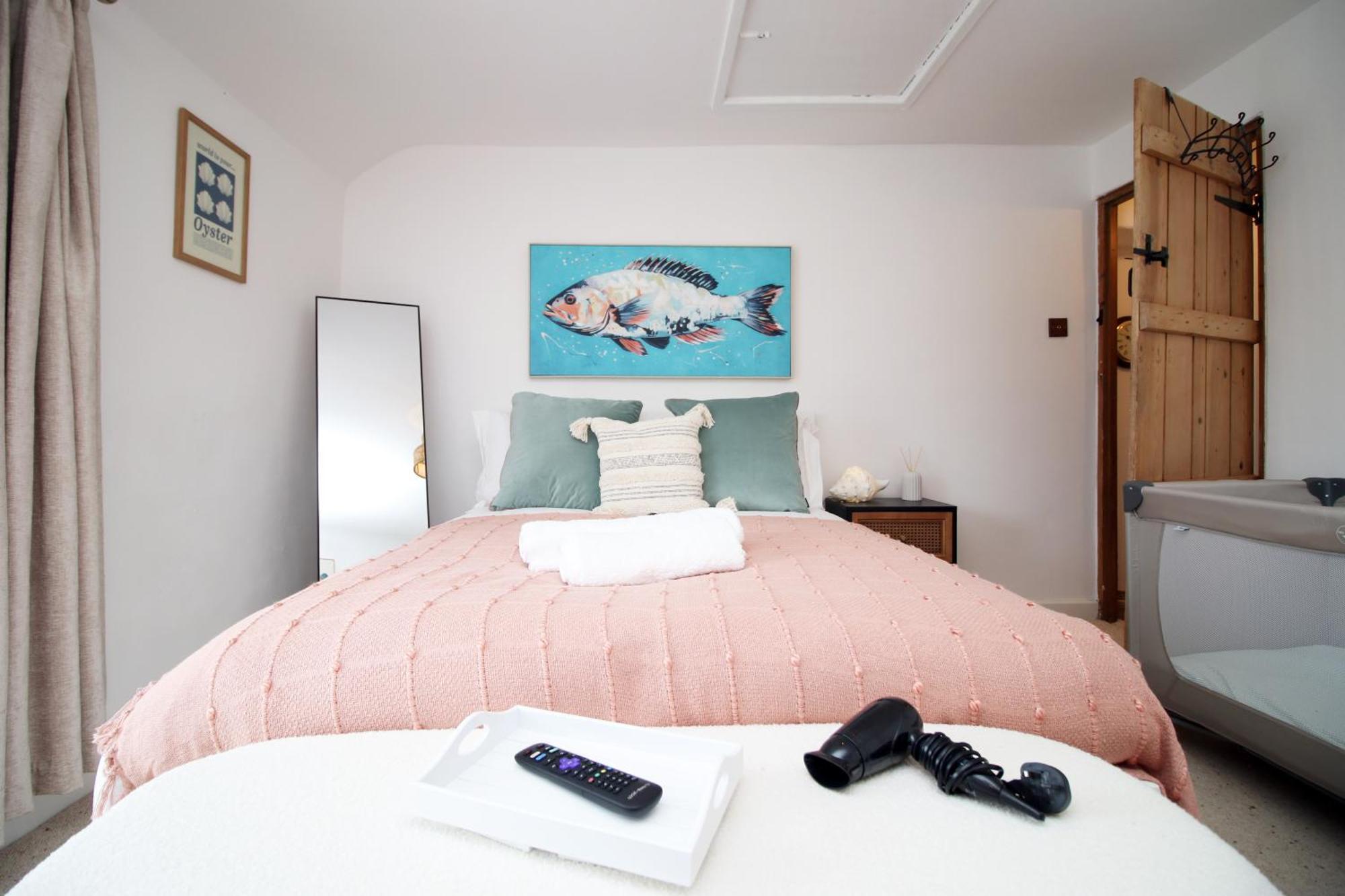 Little Gem In The Mumbles! Fishermans Cottage With Log Burner, Dog Friendly And Welcome Breakfast Hamper! Exterior photo